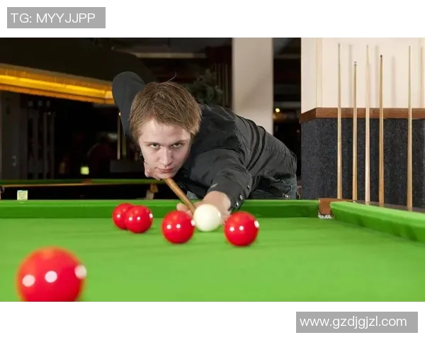 九球与斯诺克的魅力对决：谁能在台球世界中称王称霸